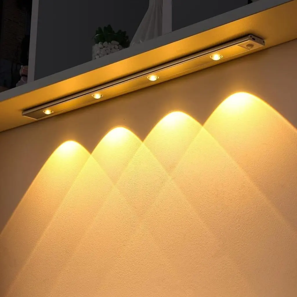 Lampe LED Sous Meuble 60 cm Rechargeable – Détecteur de Mouvement – 3 Modes