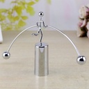 Jouet de Physique Équilibriste – Balance Newton Décorative en Mouvement Perpétuel