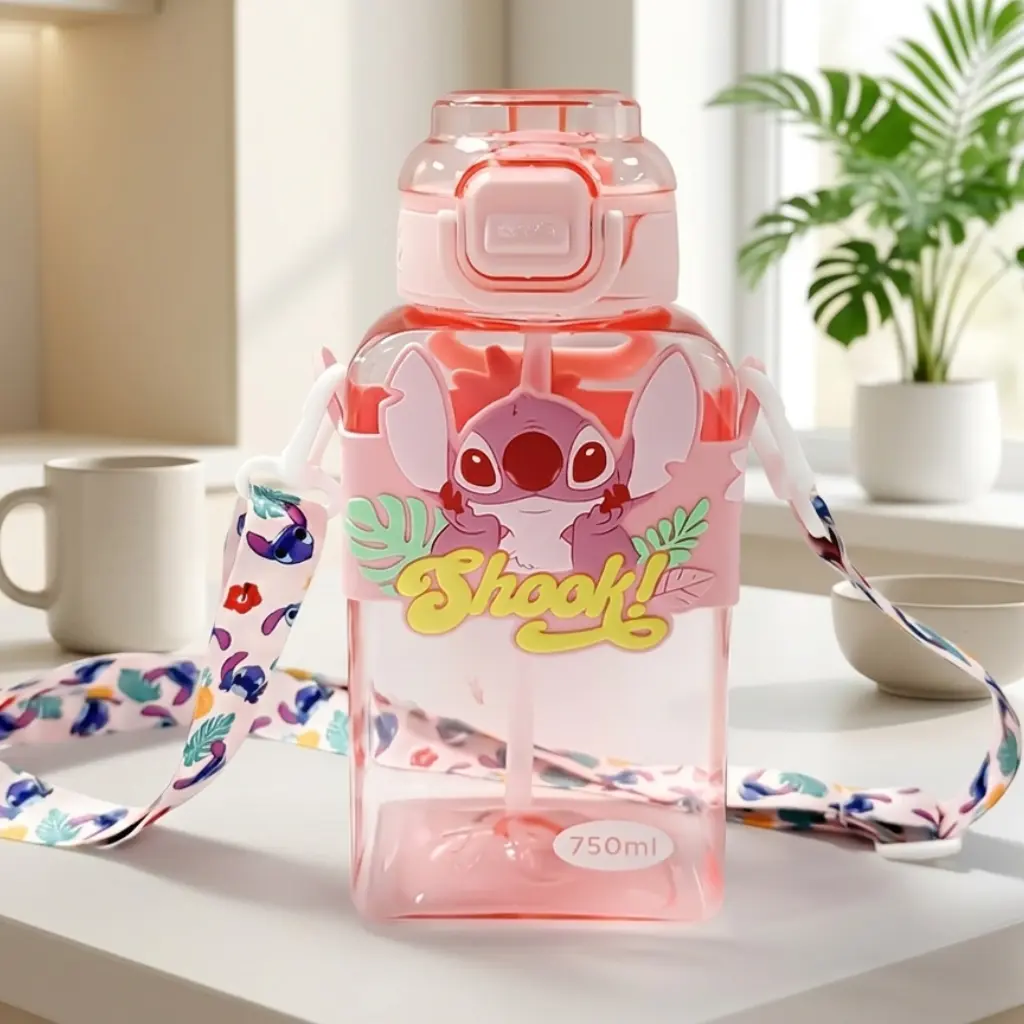 Gourde Stitch 750 ml en PVC avec Bandoulière – Bouteille d’Eau Enfant avec Sangle de Transport - Rose