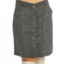 Jupe grise avec boutons Motif 2-42